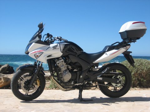 Honda CBF 600 in white for hire from Mallorca Motorbike