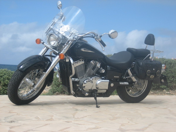 Rent a Honda Shadow 750 at Mallorca Motorbike